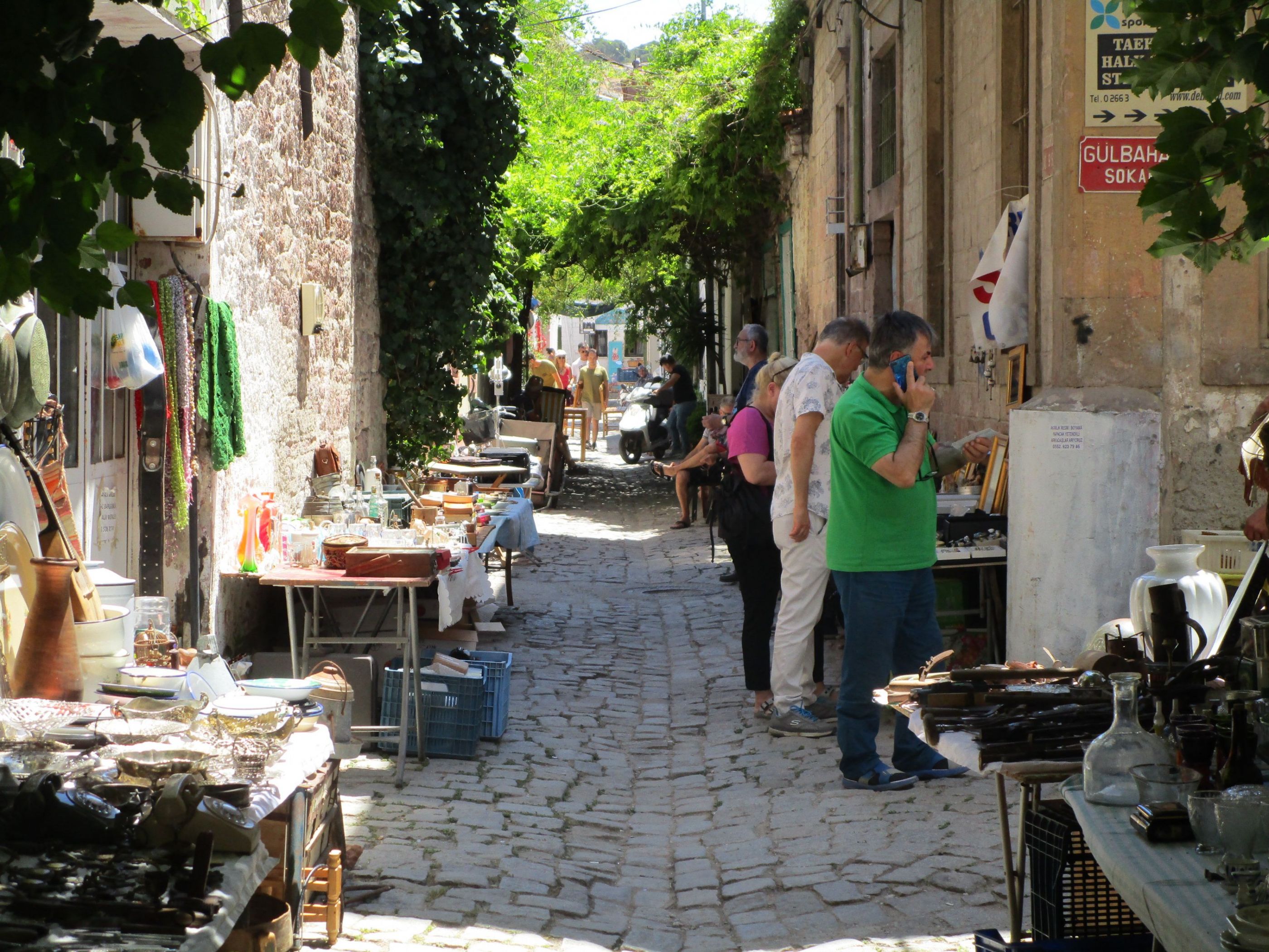 Antiques street